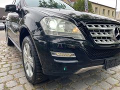 Fahrzeugabbildung Mercedes-Benz ML 350 CDI  Blutec 4Matic*Bi-Xenon*Euro6*