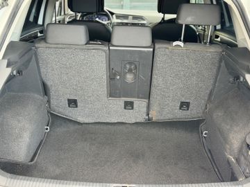 Volkswagen Tiguan - 8