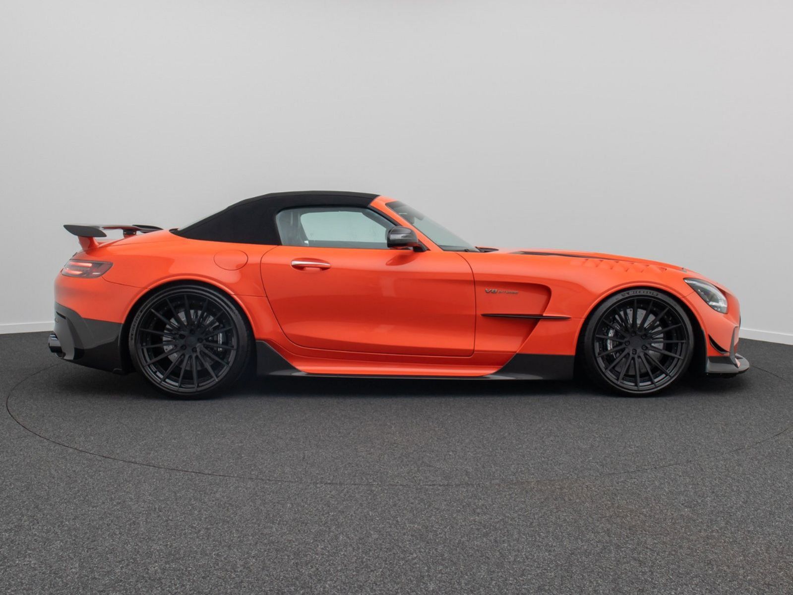 Fahrzeugabbildung Mercedes-Benz AMG GT C AMG GTC 4.0 V8 Black Series 1of1 900PS