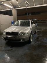 Skoda Octavia 1.6 Classic Classic - Skoda Octavia Classic mit Benzin-Antrieb