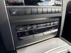 Fahrzeugabbildung Mercedes-Benz E 200 CGI Cabrio Avantgarde Navi Leder Airscarf