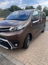 Toyota Proace Verso 2.0l (150 PS) Team D L1 S+W Reifen - gebrauchte Toyota Proace (Verso) aus dem Jahr 2019