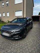 Hyundai i30 1.0 T-GDI Connect & Go DCT Connect & Go - Hyundai i30 Connect-&-Go mit Benzin-Antrieb