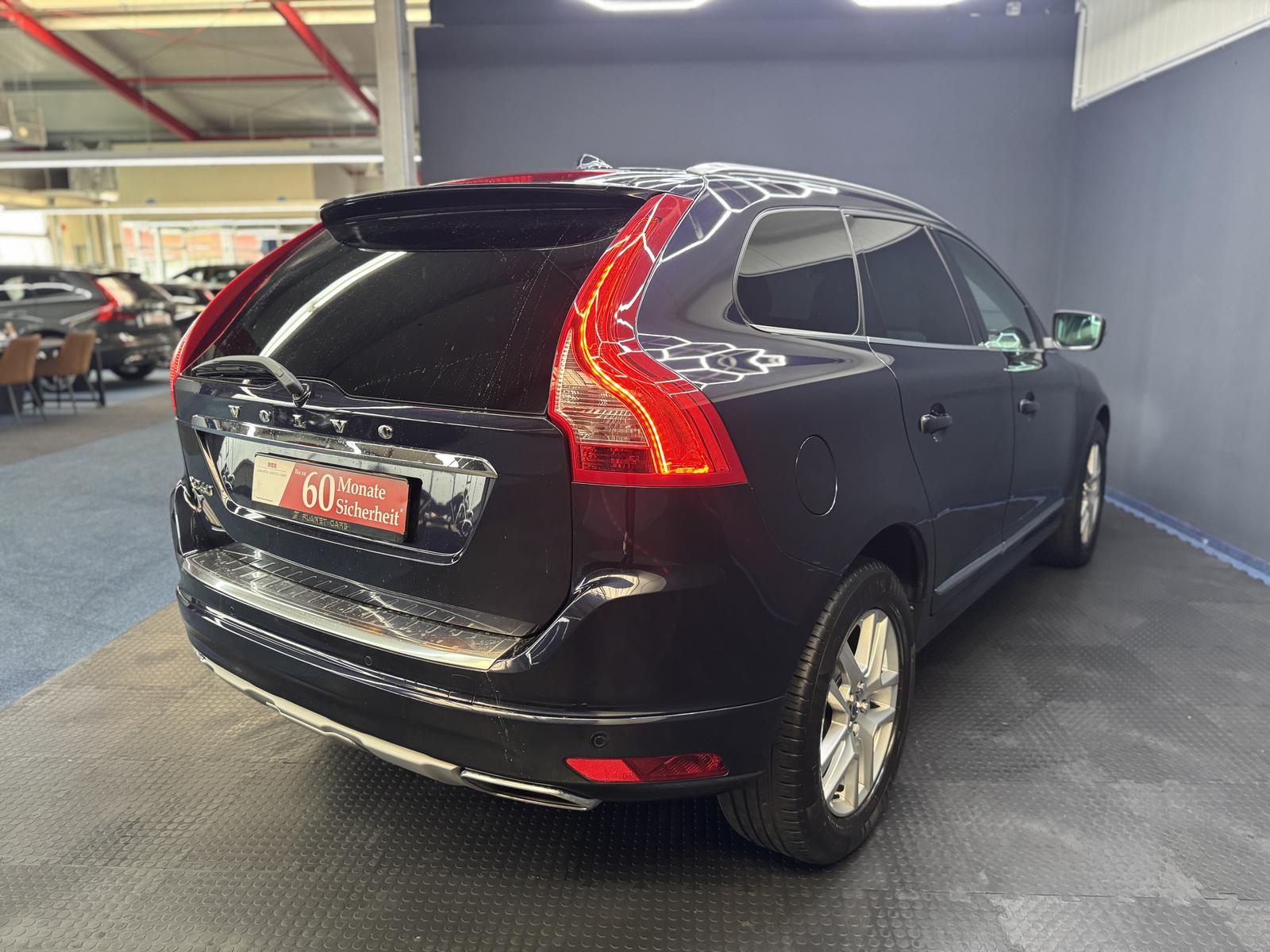 Volvo XC60 Summum AWD*PANO*3JGarantie*AHK*NAVI*