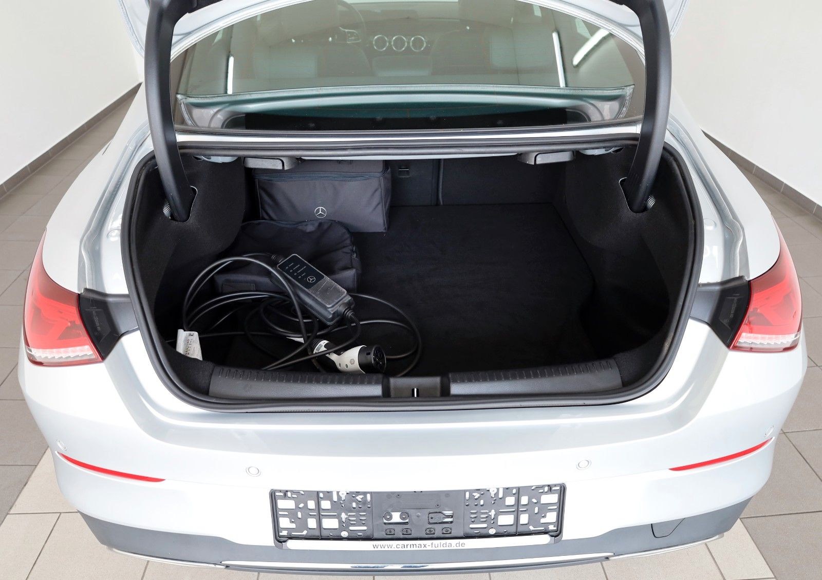 Fahrzeugabbildung Mercedes-Benz CLA 250e Progressive,Leder,Navi,LED,SH,Kamera