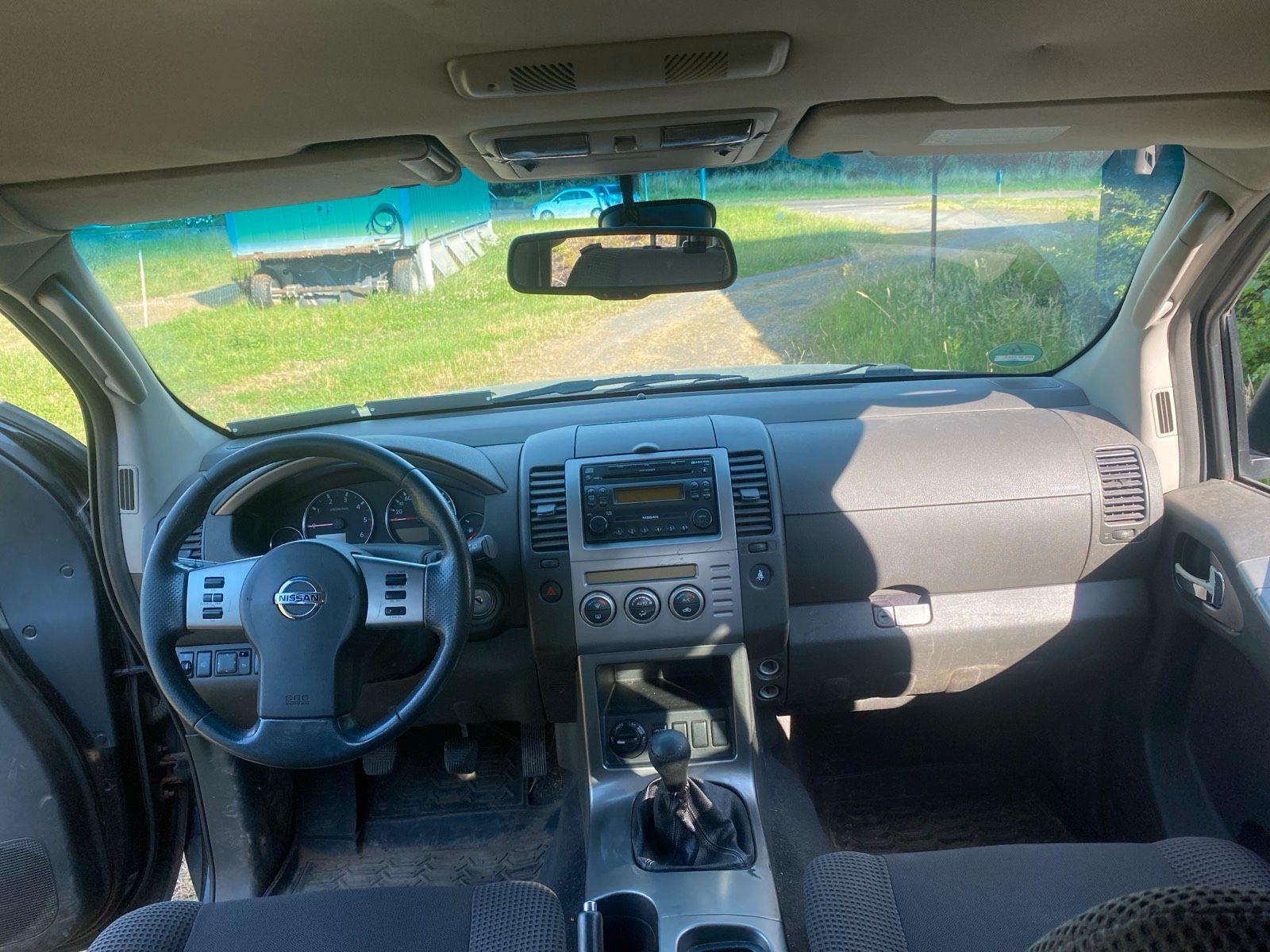 Nissan Pathfinder 2006 — photo 10