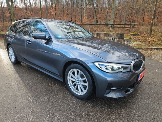 BMW 320 d -SPORT LINE-AUTOM/LEDER/HUD/NAVI/LED/ALU