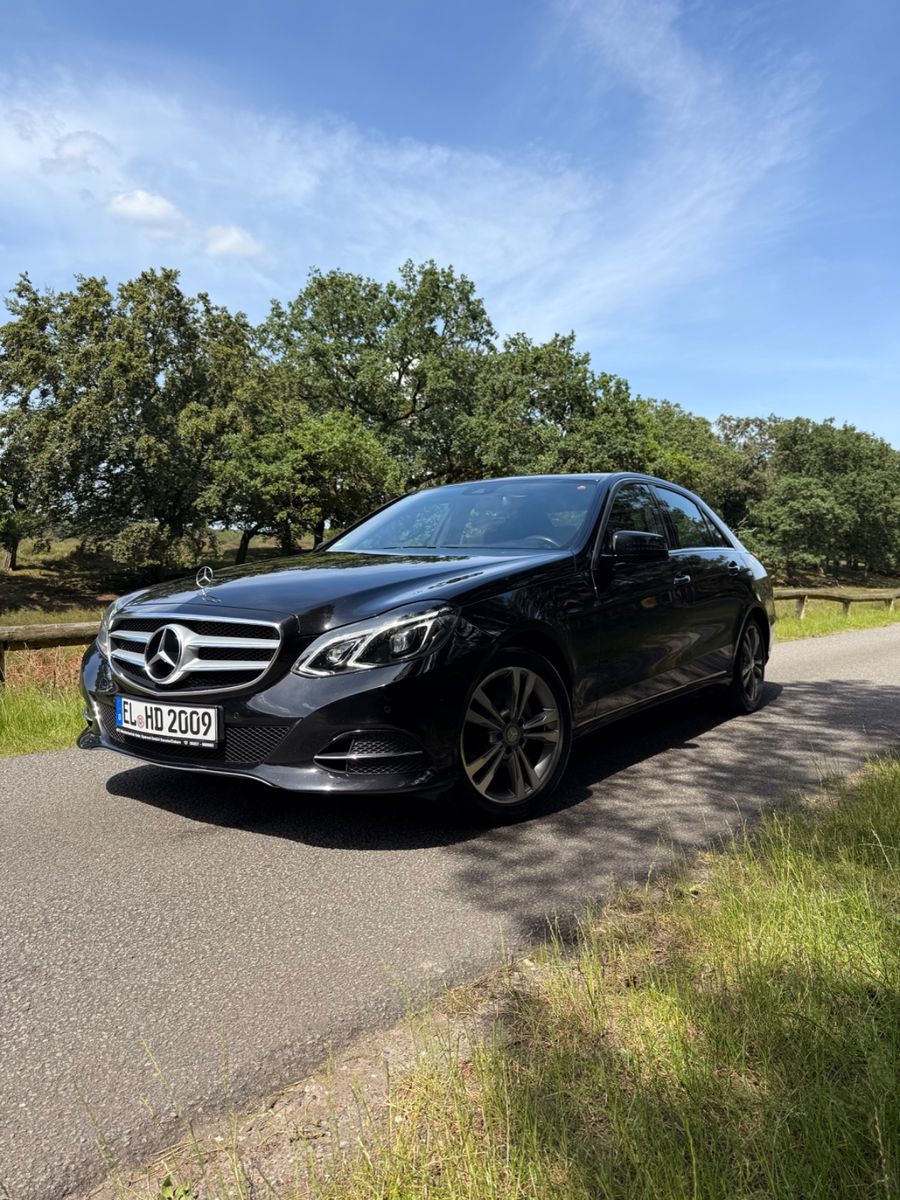 MERCEDES-BENZ E 220 BlueTEC 4MATIC Autom. -