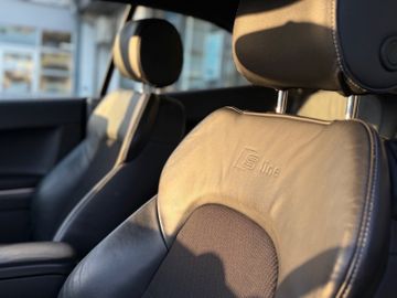 Bild 8 Audi A3 Cabriolet S line Sportpaket / plus XENON+NAVI