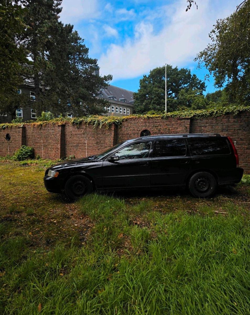 Volvo V70 2007 — engine