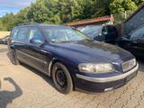 Volvo V70 2.4 Automatik Tuv 12/25 Klima Teilleder - gebrauchte Volvo V70 aus dem Jahr 2001