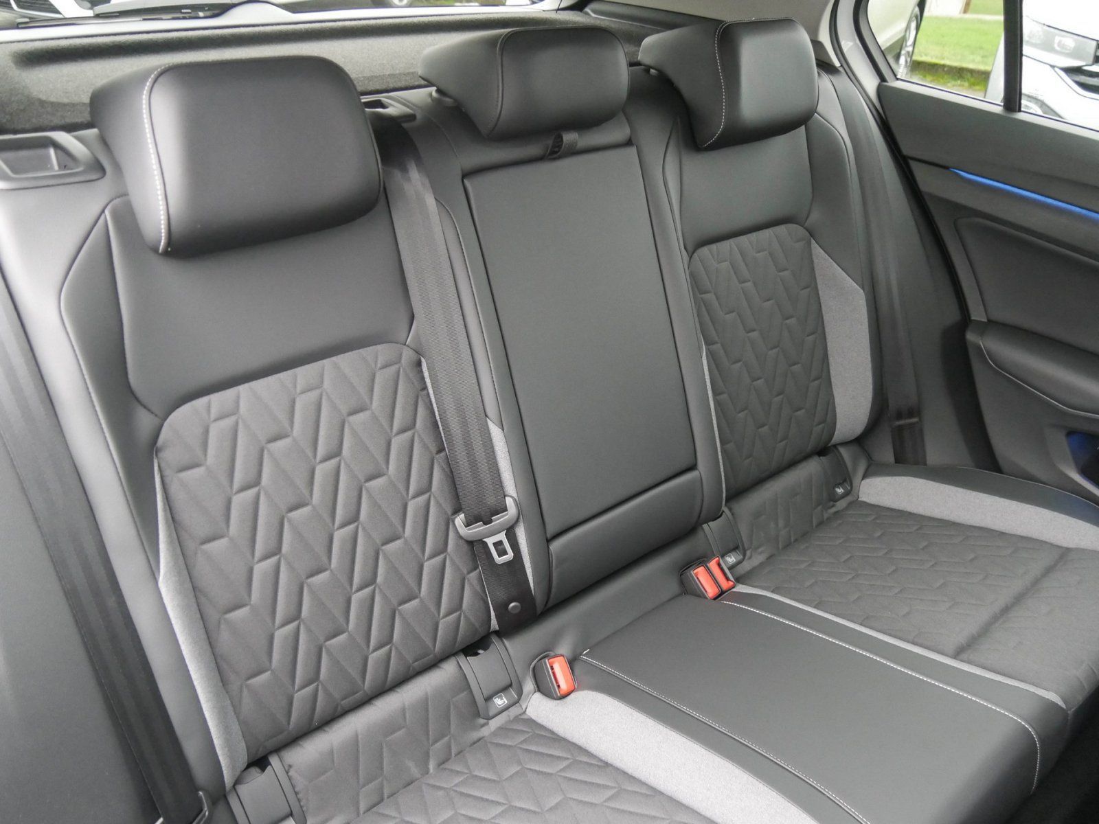 Volkswagen Golf - Bild 4