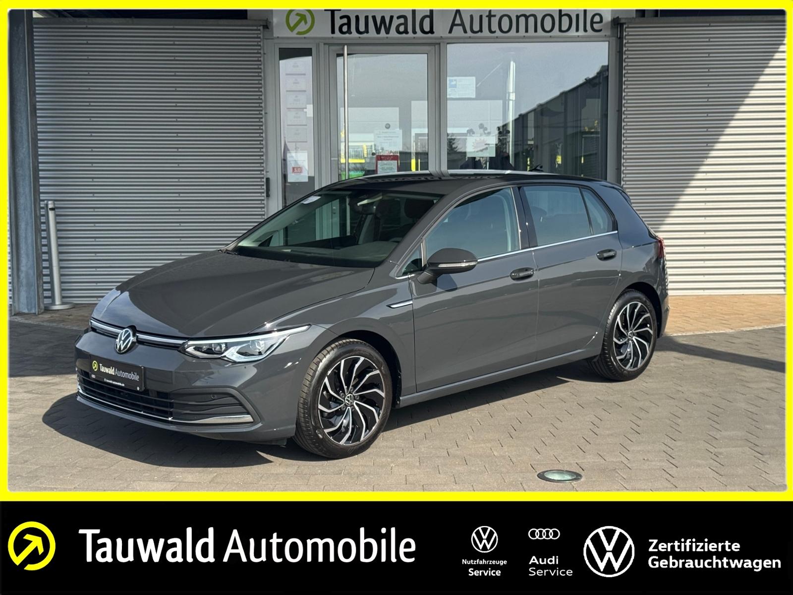 Volkswagen Golf VIII 1.5 TSI Style AHK/HK/ACC/APP/SHZ