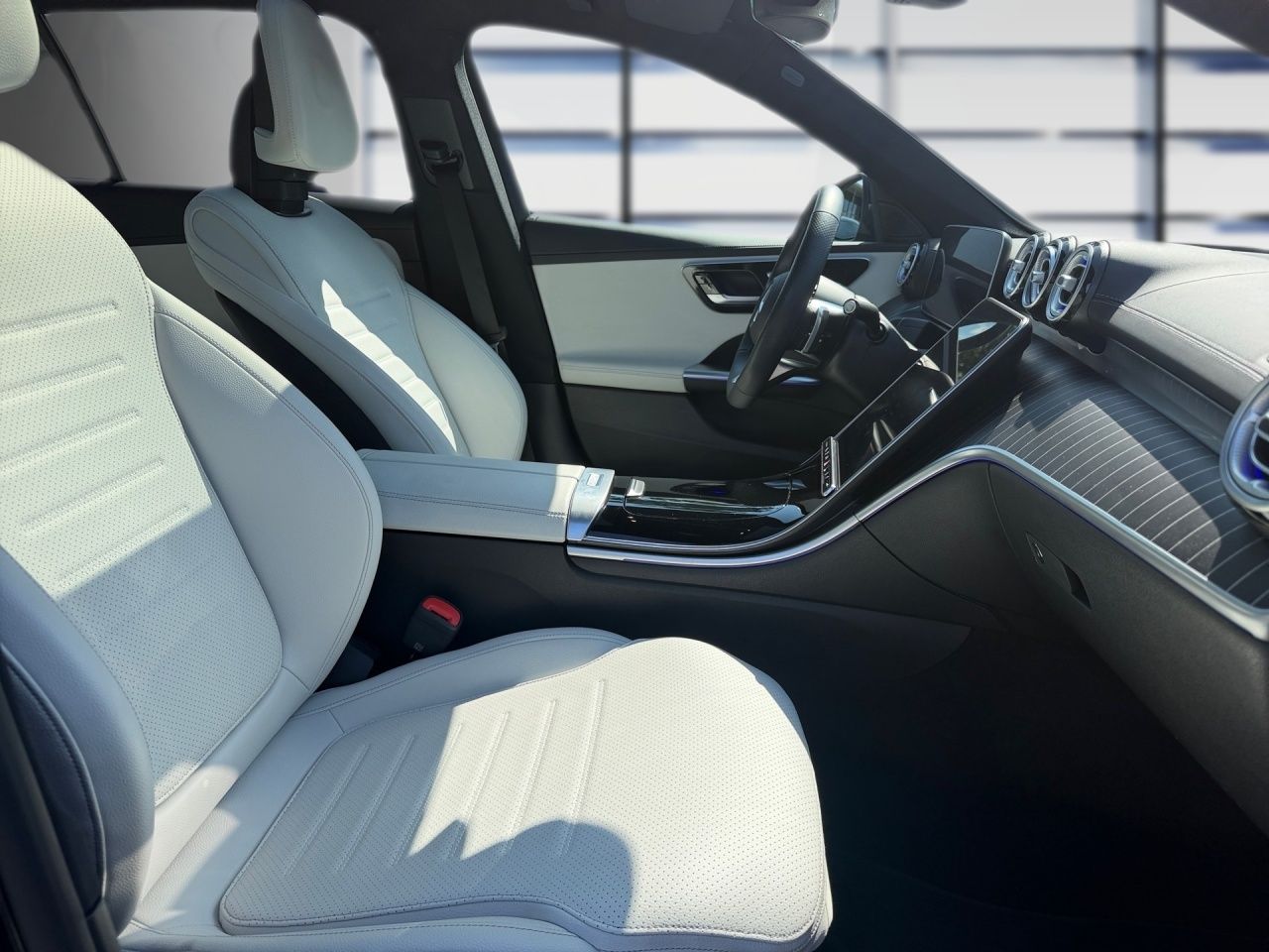 Fahrzeugabbildung Mercedes-Benz C 300 de T AMG Night Pano Distronic 360° Digital
