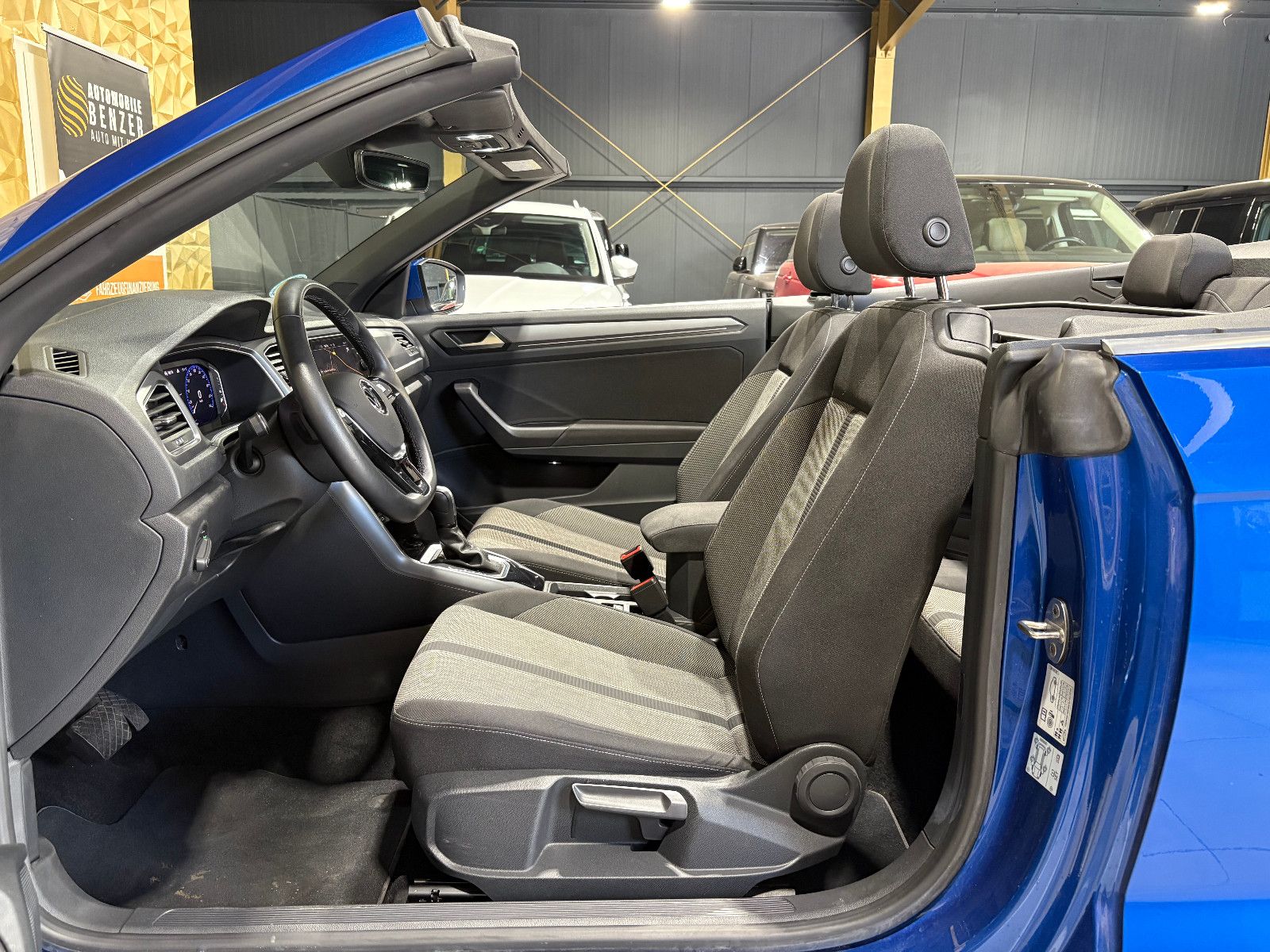 Fahrzeugabbildung Volkswagen T-Roc Cabriolet TSI/APPLE/PDC/ACC/NAVI/SHZ/TOTWI