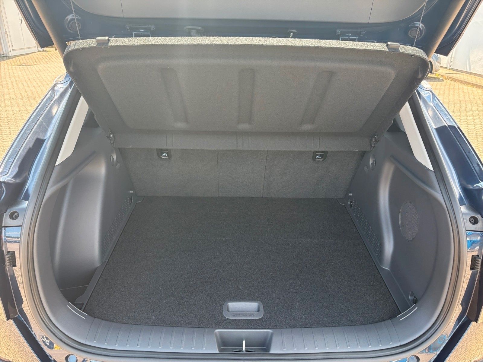 Fahrzeugabbildung Hyundai Kona Elekro Prime Sitz.- Technik & Glasschiebe