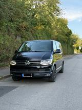 Volkswagen T6 Multivan Highline Dsg / Standheizung /  ACC - VW T6 Multivan von privat