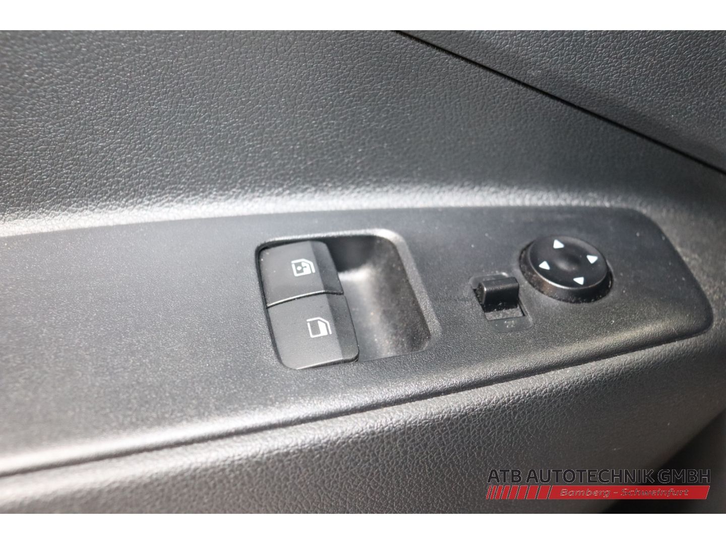 Fahrzeugabbildung Hyundai i10 Trend 1.2l PDC SHZ LenkradHZG Klima Apple Ca