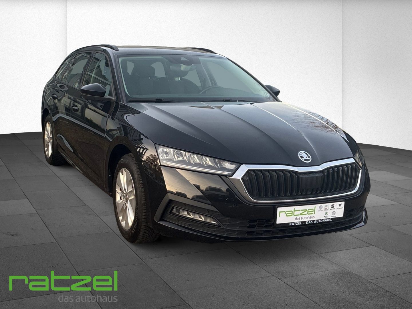 Fahrzeugabbildung SKODA Octavia Combi 2.0 TDI DPF Ambition Navi LED Smar