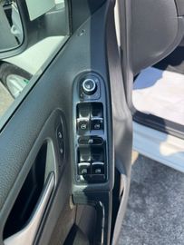 Volkswagen Golf - 11