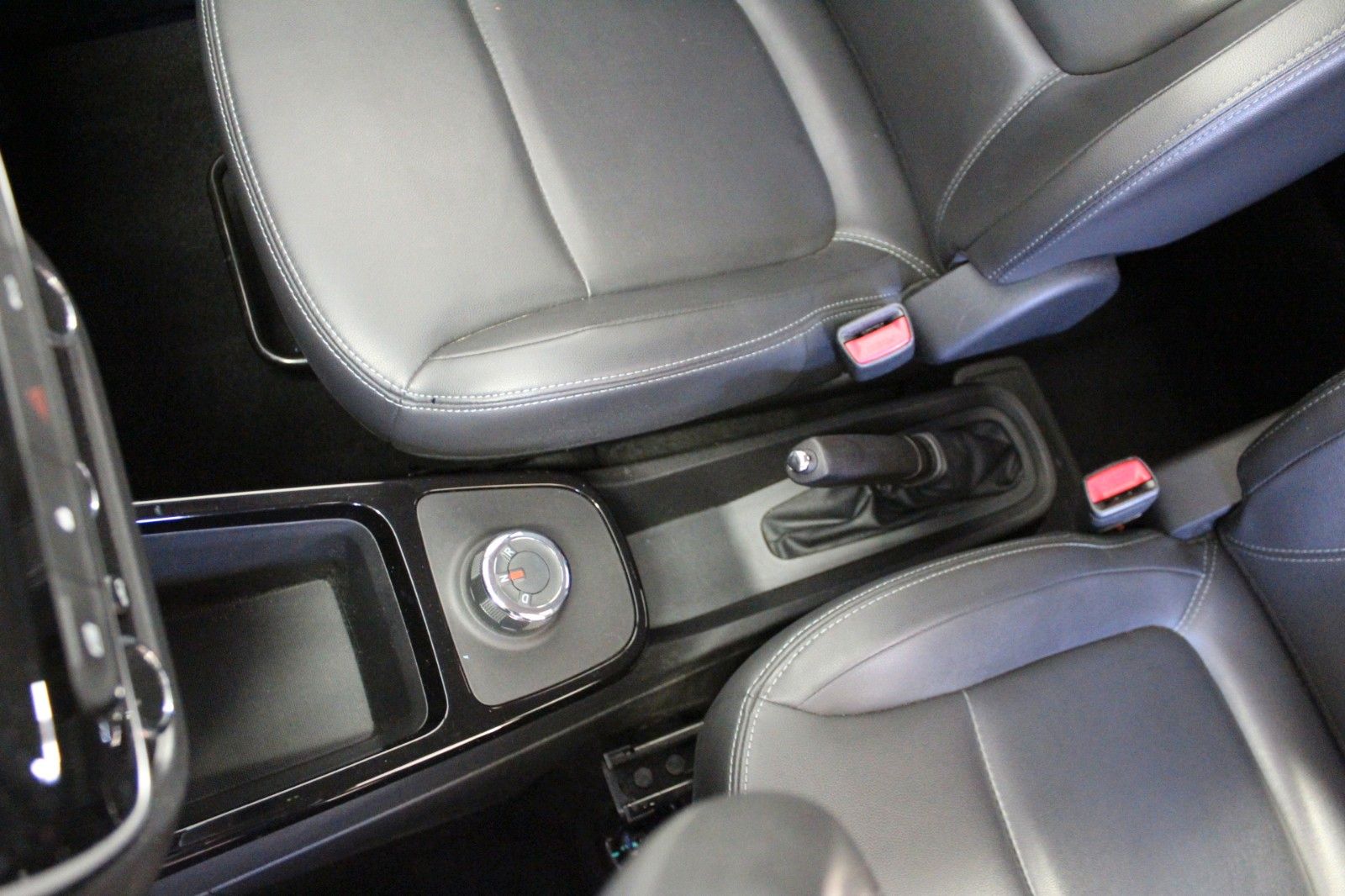 Fahrzeugabbildung Dacia Spring 45 Electric Expression MediaNav CCS