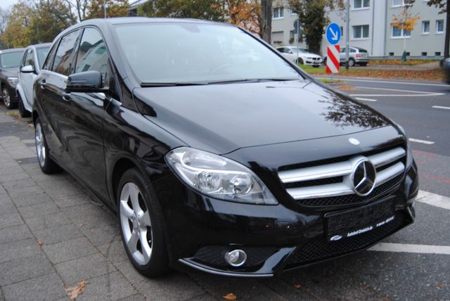 Mercedes-Benz B 200 *Sport-Paket*NAVI*Scheckheftg.*2.HAND*