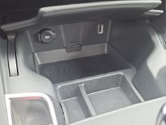 Fahrzeugabbildung DS Automobiles DS 7 1.6 E-Tense 225 Grand Chic LEDER/PANO