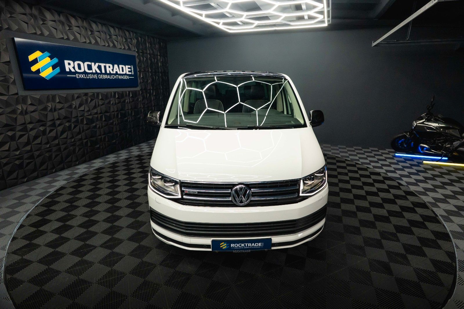 Fahrzeugabbildung Volkswagen T6 Multivan Edition 30 4Motion Sport *LED*Kamera