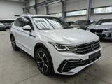 Volkswagen Tiguan 2.0 TDI DSG R-Line 4M ACC R-KAM LED NAVI - VW Tiguan Unfallwagen