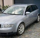 Audi A4  3.0  quattro - Audi A4 aus 2002: 3.0