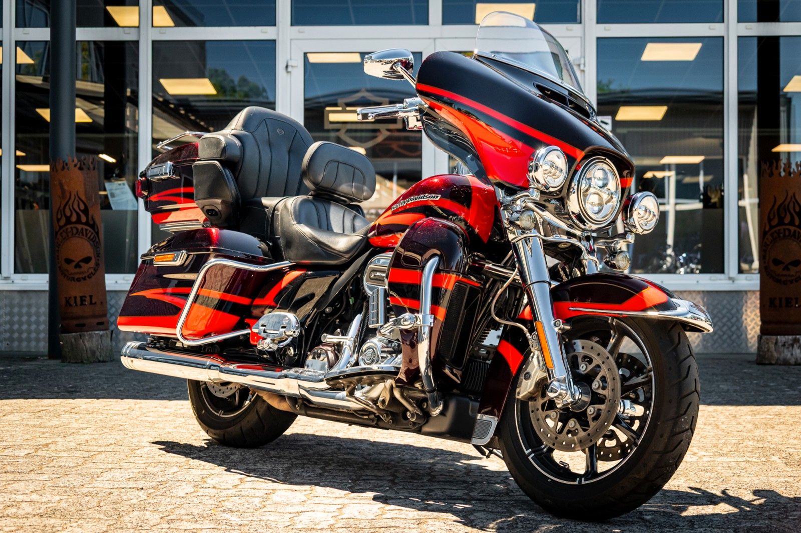 Fahrzeugabbildung Harley-Davidson FLHTKSE CVO Ultra Limited 114 cui - Kesstech
