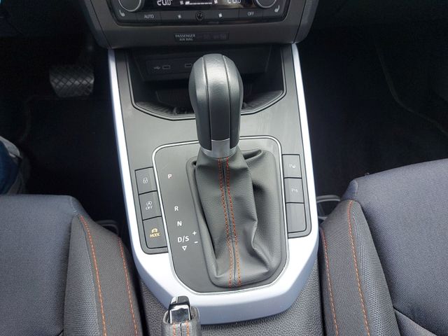 Arona FR*Navi+Digitales Cockpit+LED+ACC+AppleCar