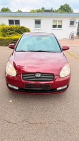 Hyundai Accent - Hyundai Accent: Limousine