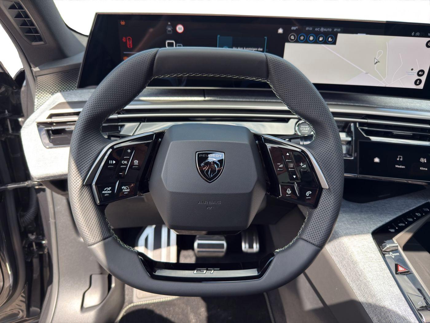 Peugeot 3008 GT 1.2 145 Kam.+KeyLess+LED+Navi+SD+SHZ+ACC