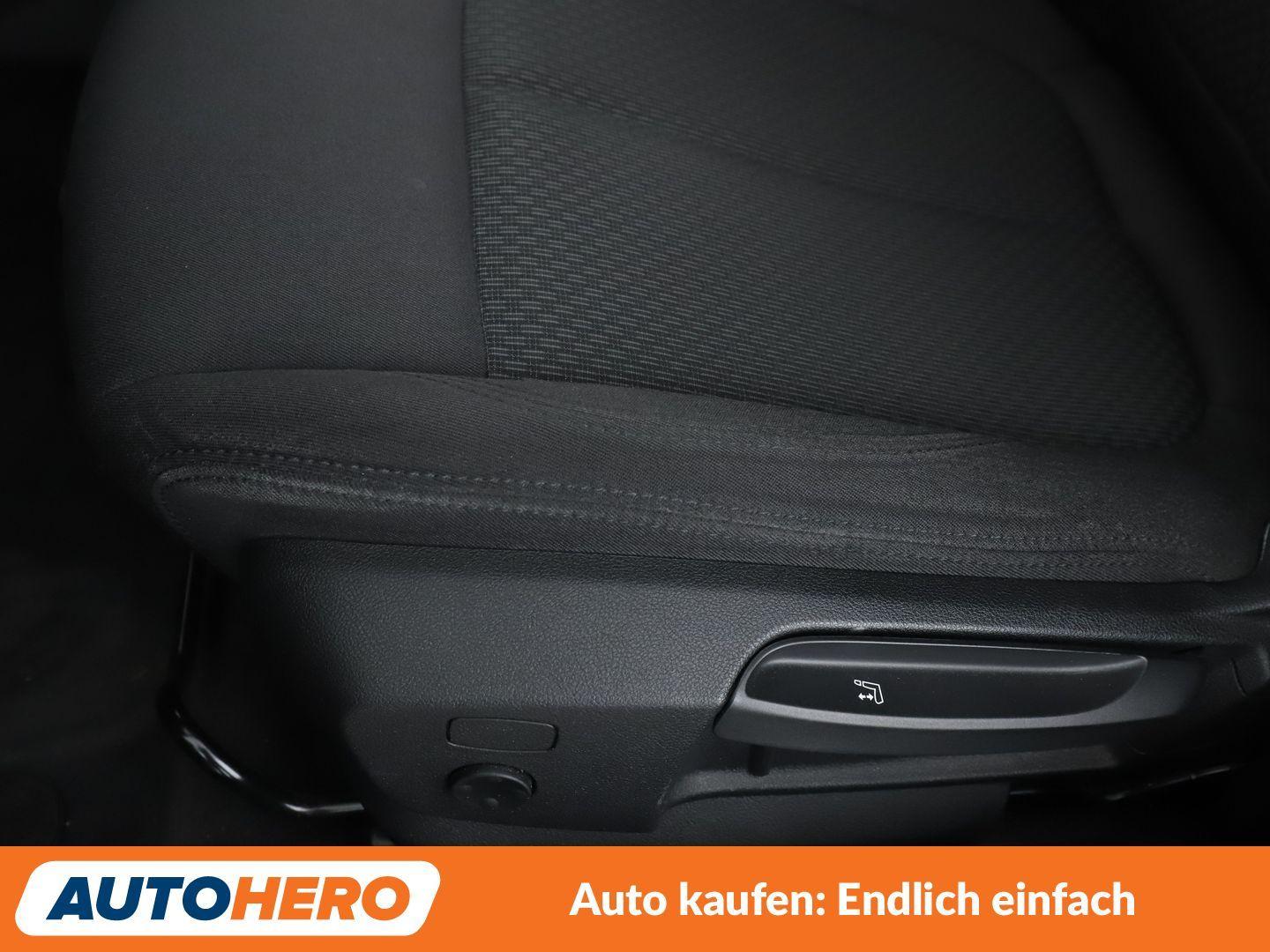 BMW 118 i Advantage Aut.*NAVI*LED*TEMPO*PDC*SHZ*, миниатюра 26
