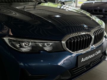 Fahrzeugabbildung BMW 320d xDr Tour ACC DAB Hi-Fi Kamera 360°