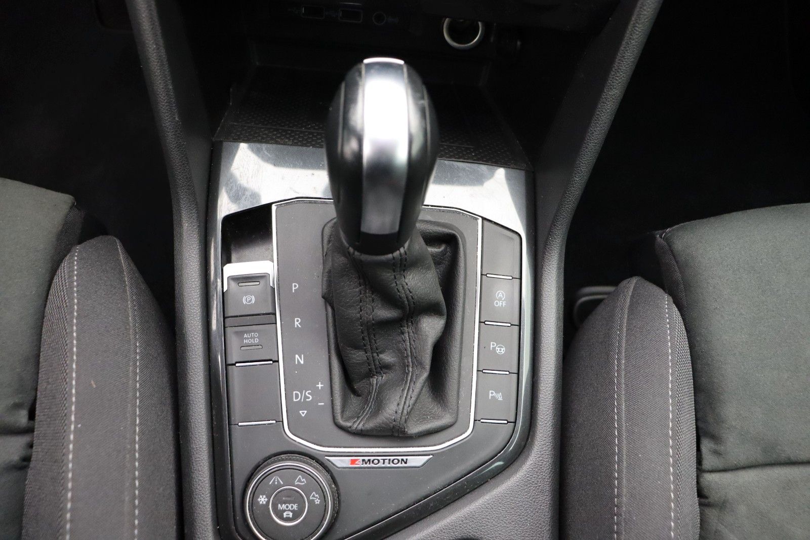 Fahrzeugabbildung Volkswagen Tiguan Highline 2.0 TDI 4Motion Standheizung