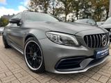 Mercedes-Benz C63s AMG FACELIFT - VOLLAUSSTATTUNG - Mercedes-Benz C 63 AMG mit Benzin-Antrieb: Sportwagen