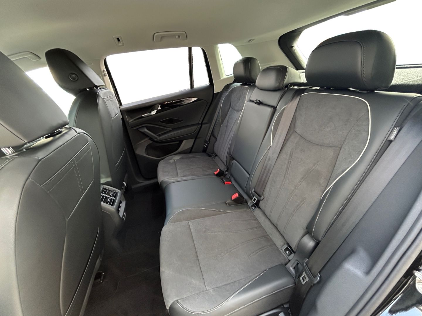 Volkswagen Tiguan - Bild 12