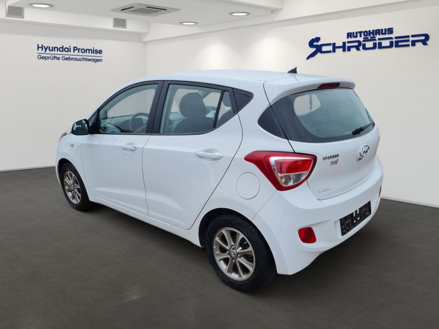 Fahrzeugabbildung Hyundai i10 YES! 1.0 Benzin M T Classic HU/AU Service
