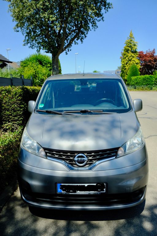 Image of Nissan NV200