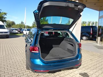 Volkswagen Passat Variant - 8