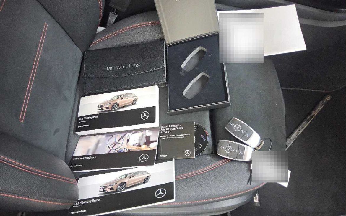 Fahrzeugabbildung Mercedes-Benz CLA 220d SB 8G AMG/LED+/ACC/HUD/PANO/VIRTU/19"LM