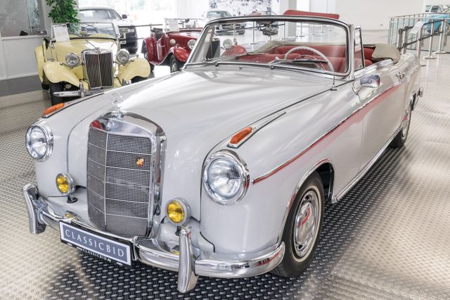 Mercedes-Benz 220 S Ponton Cabriolet (W187)