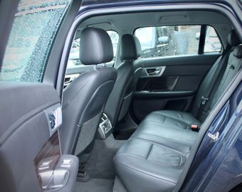 Jaguar XF - 10