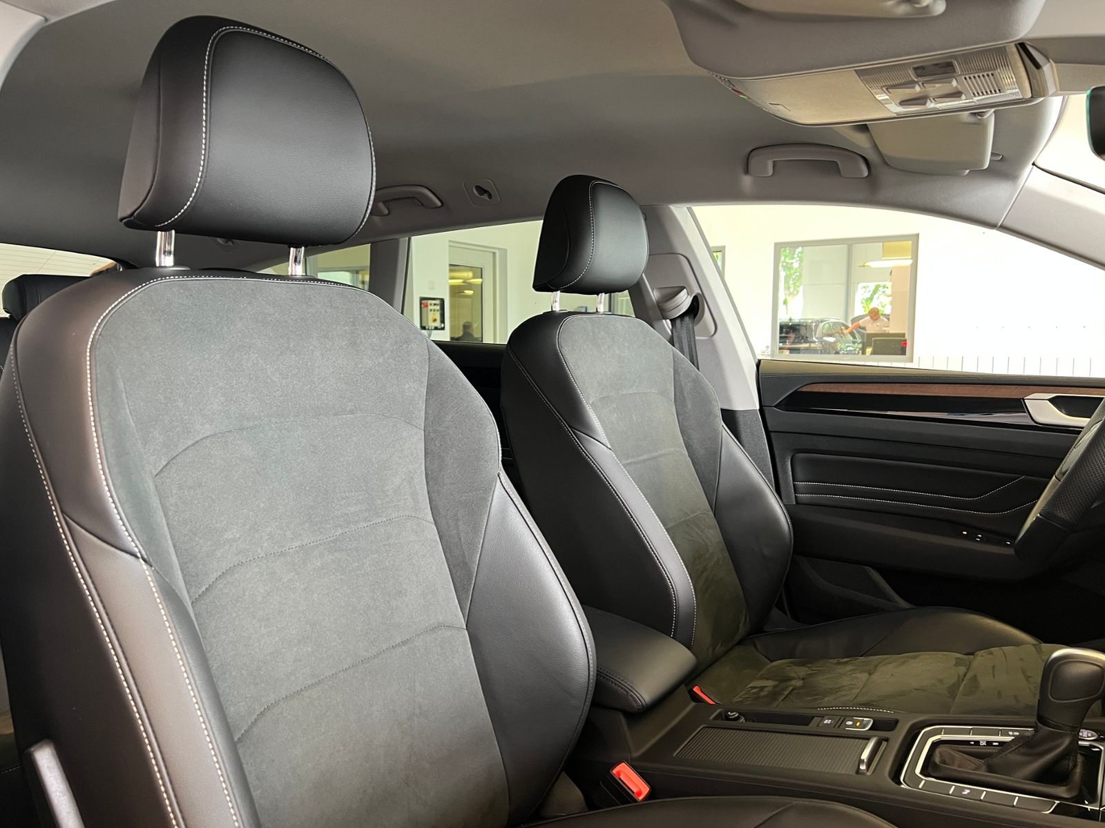 Fahrzeugabbildung Volkswagen Arteon Shooting Brake Elegance 2.0 TDI DSG *AHK,
