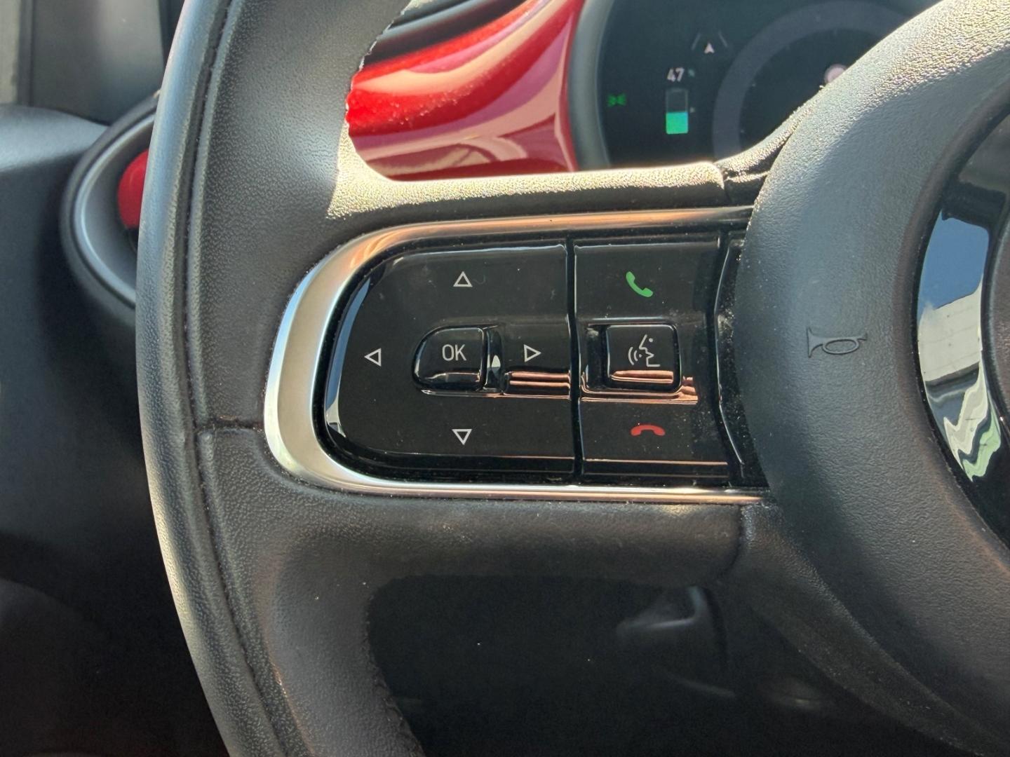 Fiat 500e Red *Apple Car Play *Tempomat