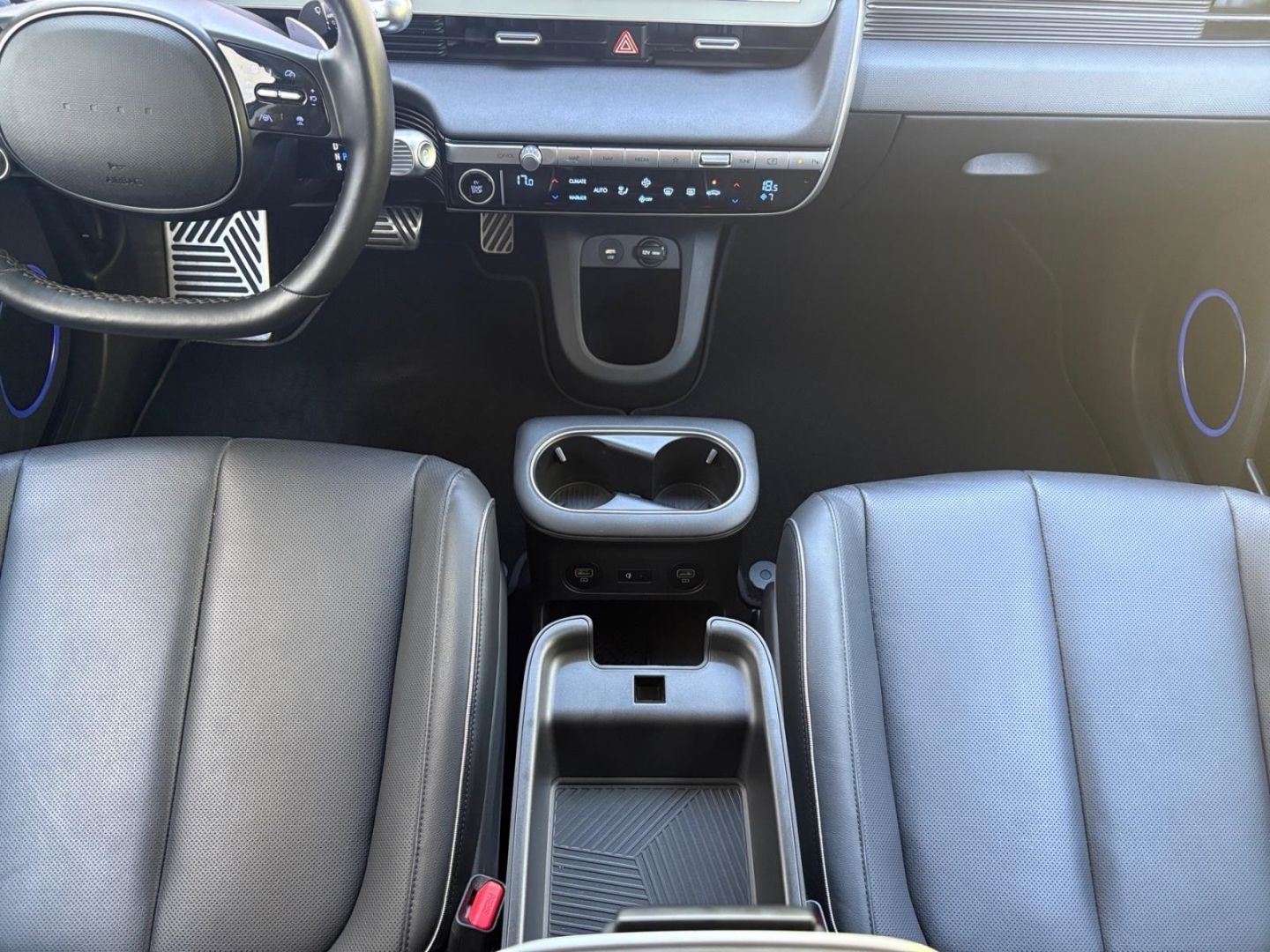 Hyundai IONIQ 5 Uniq 4WD 77,4 kWh Relax 20'' HuD LED Mem foto 20