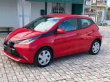 Toyota Aygo 1.0 VVT-i 69 CV 5 porte x-cool - Toyota: Limousine, Aygo Cool