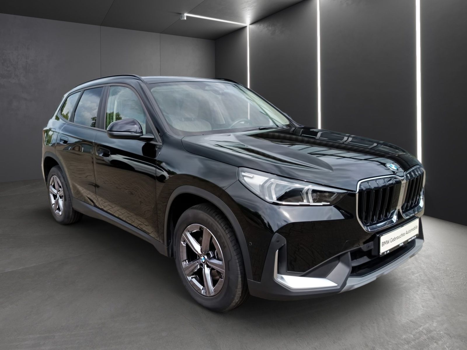 BMW X1 sDrive18d SPORTSITZE+DKG+SITZHZG+KOMFORTZUGAN imagem 3